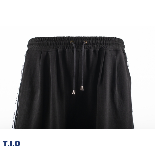 hype track shorts - black
